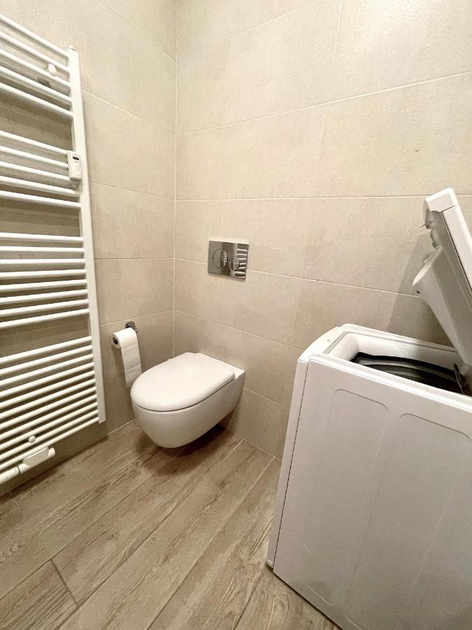Bright Studio Apartment With Free Private Parking Merano Eksteriør bilde